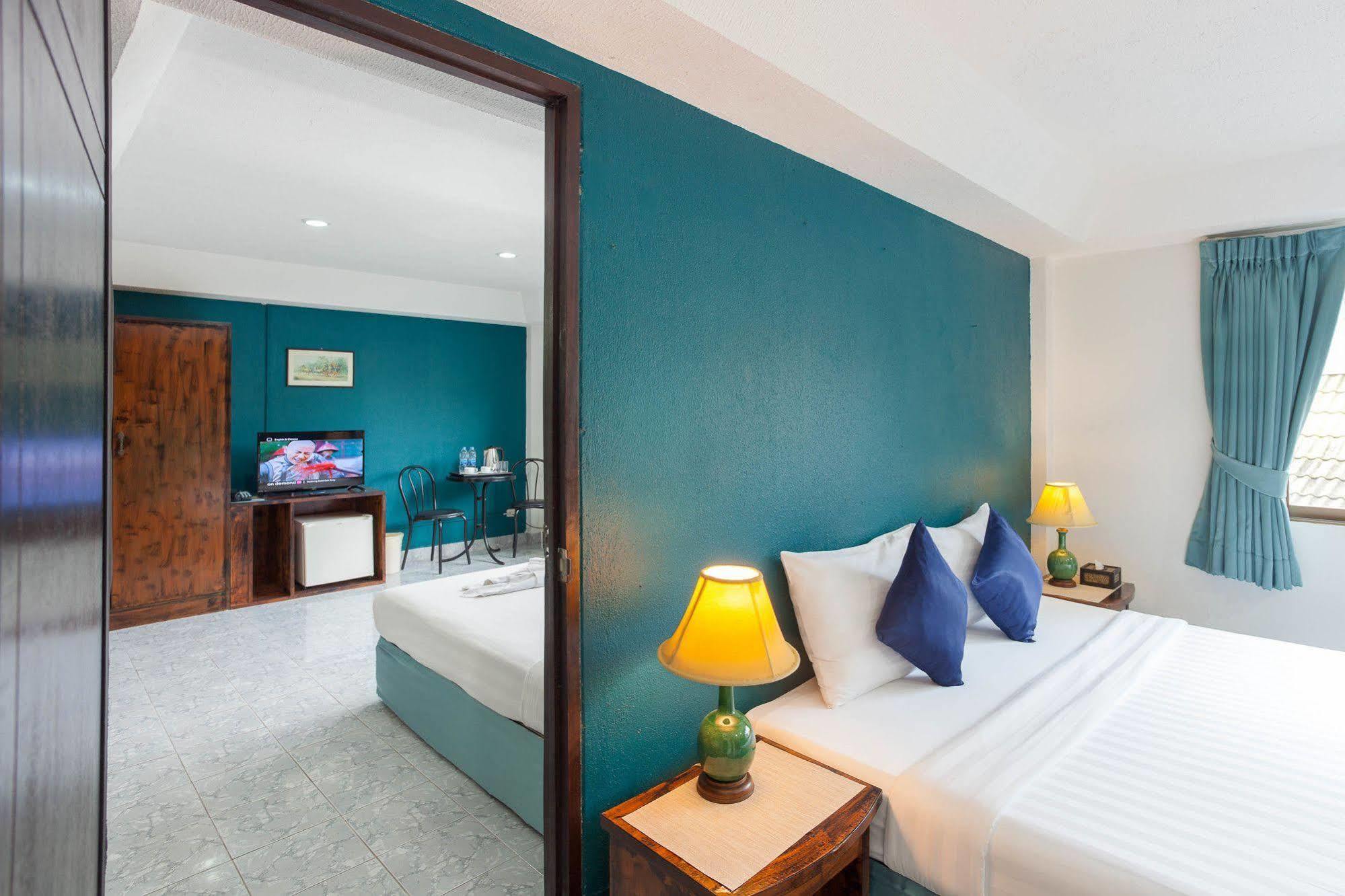 Simple Boutique Seabreeze Hotell Patong Eksteriør bilde