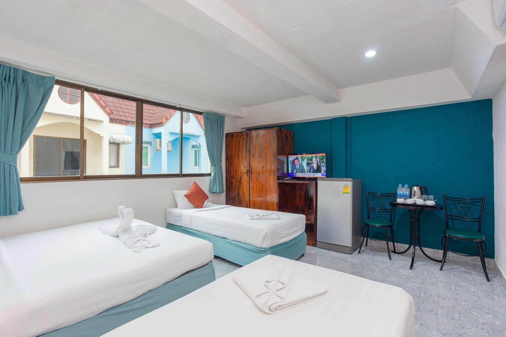 Simple Boutique Seabreeze Hotell Patong Eksteriør bilde